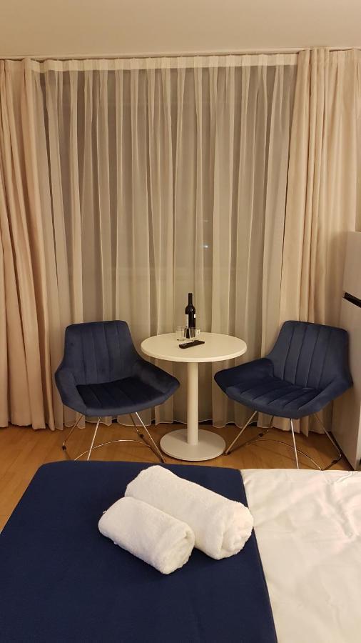 Deluxe Hotel Room In The Heart Of Batumi Orbi City A Block Exterior foto